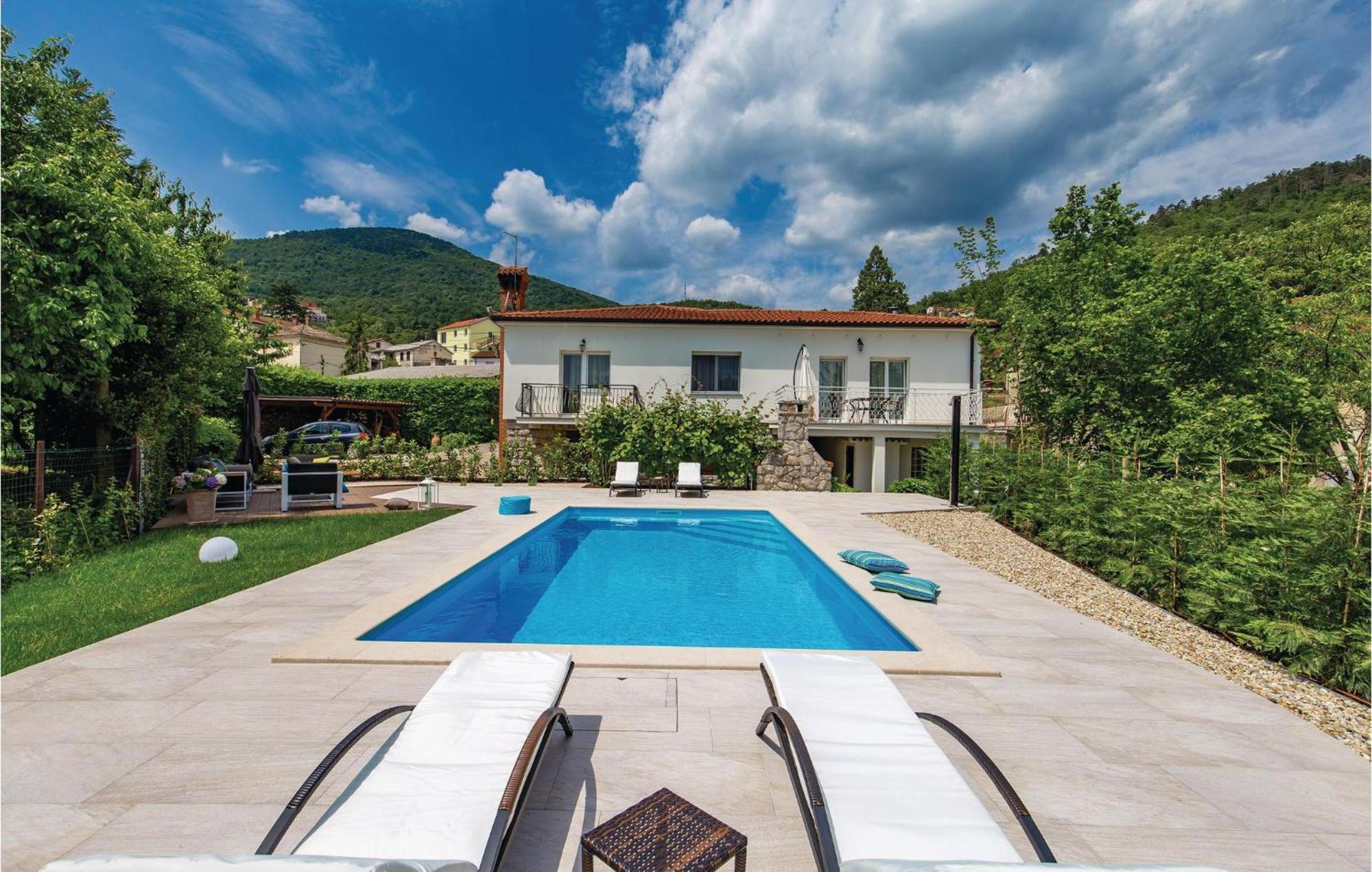Lovely Home In Matulji With Outdoor Swimming Pool Екстериор снимка