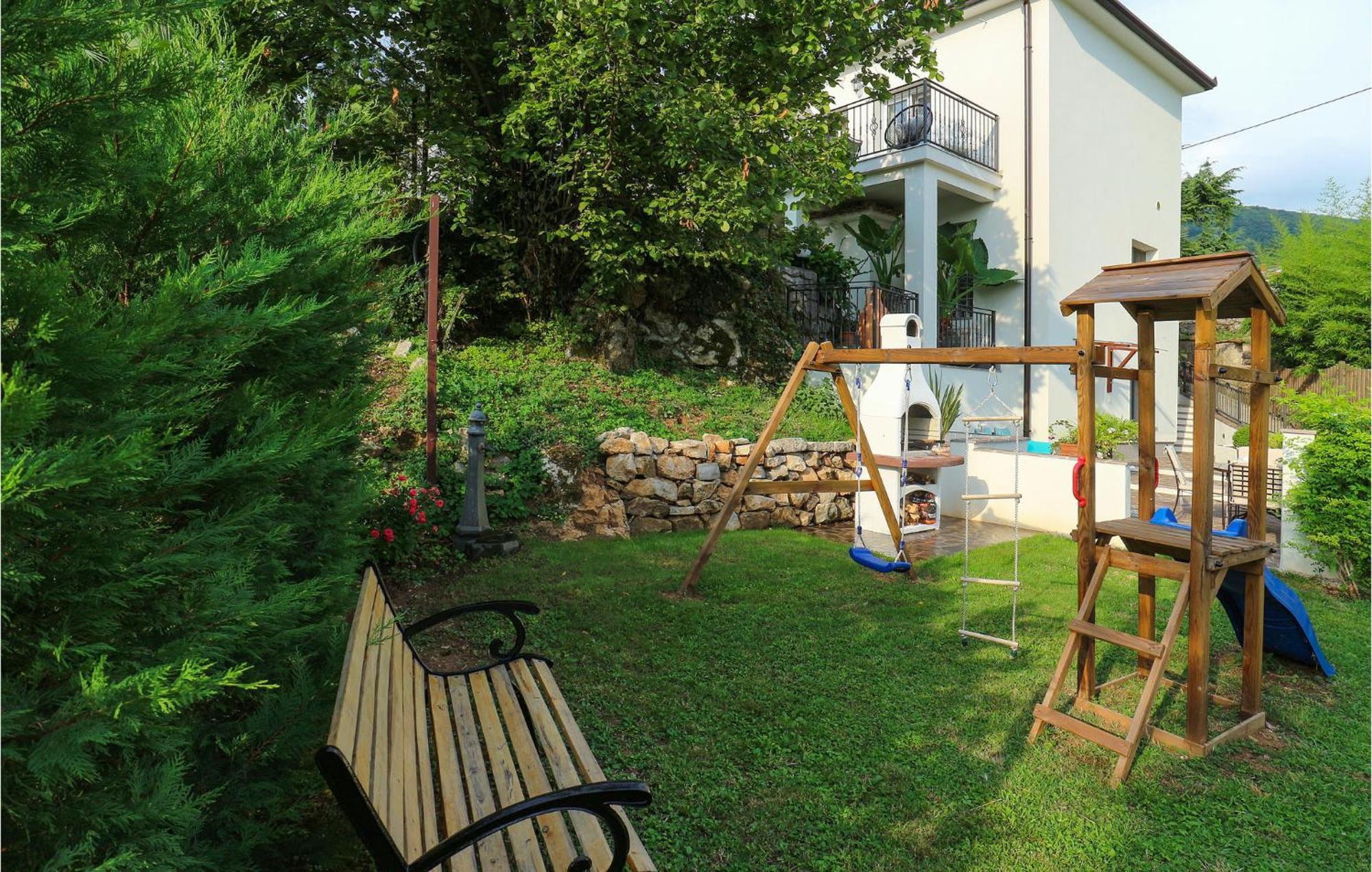Lovely Home In Matulji With Outdoor Swimming Pool Екстериор снимка